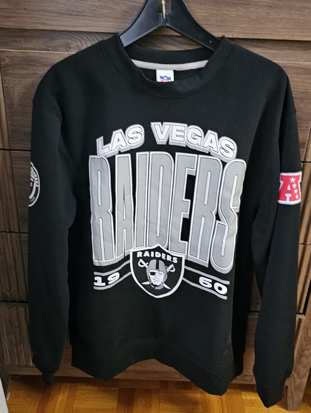 Raiders NFL Black Crewneck with White and Red Tag Detail